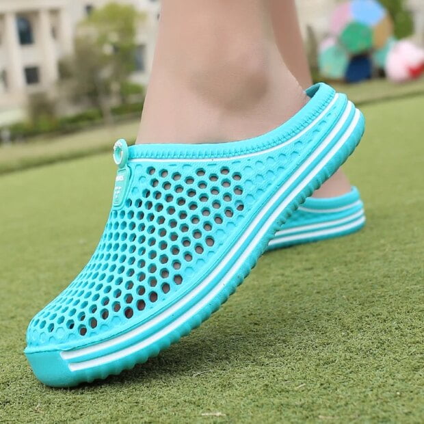 Women Shoes Beach Slippers Unisex Hollow Out Casual Couple Beach Sandal Flip Flops Shoes Non-slide Men's Slippers - Image 3